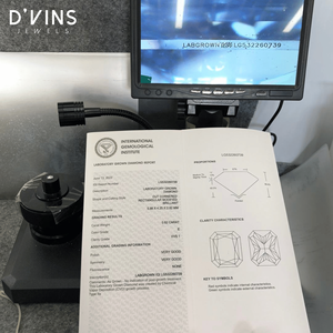 Diamante Cultivado en Laboratorio CVD con Corte Esmeralda de 0.62ct, Claridad VVS2, Certificado IGI, Alta Calidad, D'vins Jewels - Product Image 4