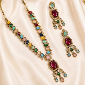 Juego de Collar y Aretes Étnicos Multicolores con Cristales y Pedrería, Chapados en Oro, para Mujer, Marca JeweleMarket, Origen Maharashtra - Product Image 1