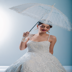 Robe de soirée longue en dentelle drapée ivoire de luxe, coupe trapèze |   Chemise vintage à manches courtes pour femme |   Qualité supérieure, artisanat de précision, style confortable. - Product Image 2