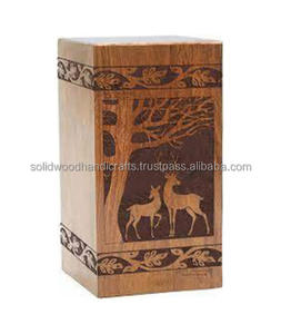 Boîte d'urne en bois faite à la main pour cendres humaines urnes funéraires pour hommes et femmes urnes de haute qualité - Product Image 3
