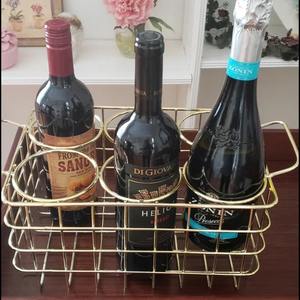 Cesta para Vino Decorativa de Hierro con Acabado Dorado Clásico, con Ruedas para Encimera de Cocina y Mesa de Comedor, Capacidad de 3L - Product Image 6