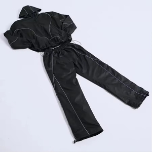 Ensemble de survêtement unisexe gris à capuche, coupe ample, imperméable, décontracté, 2 pièces, couleur unie, polyester, pour l'automne - Product Image 3