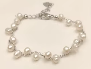 Bracelet tendance et élégant à l'aspect perle véritable avec finition blanche, design simple et tendance pour femmes et filles. - Product Image 2