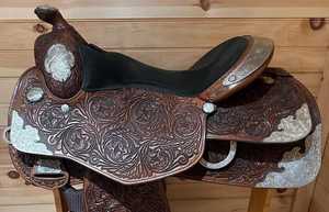 Silla de Montar de Cuero Genuino de Alta Calidad, Duradera, Estilo Western, para Exhibición, Carreras y Senderismo, Portátil, con Accesorios a Juego - Product Image 5