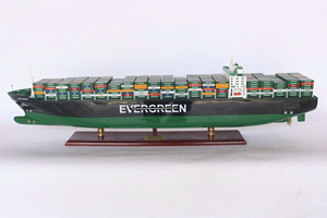 Maqueta de Barco Portacontenedores E.VER.GREEN con Luces, Modelo de Barco de Carga Hecho a Mano en Madera para Decoración del Hogar, Souvenir, Regalo Empresarial - Product Image 2