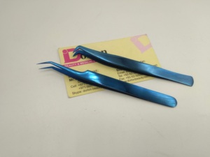 แหนบต่อขนตาพลาสม่าสีน้ำเงิน 45 องศา และแหนบต่อขนตารัสเซียนวอลุ่ม  โลโก้สั่งทำได้ แหนบสแตนเลสอย่างดี - Product Image 1