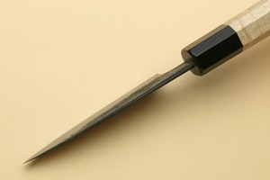 Couteau à éplucher ambidextre moderne, éco-responsable, fait main, en acier carbone forgé, manche en bois de frêne avec étui en cuir - Product Image 5