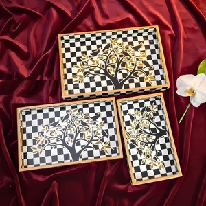 Ensemble de 3 plateaux de service en bois avec impression numérique motif arbre, écologiques, pour la décoration et le service des desserts - Product Image 1