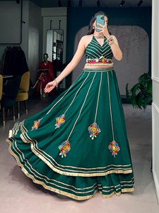 Último Modelo de Lehenga Choli Tradicional para Boda, Tela Ligera con Capas, Corte Amplio, Blusa Elegante para Mujer, Ajuste Delgado, Largo hasta el Suelo - Product Image 3