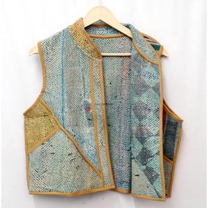 100% Cotton <b>Kantha</b> Quilted Waistcoat for Women Handmade Autumn Winter Sleeveless Vest Patchwork Floral Pattern Eco-Friendly - Product Image 3