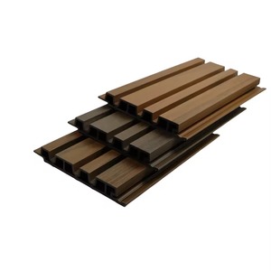 Paneles Decorativos de Pared WPC con Aspecto de Madera, Resistentes a la Humedad y al Agua, 219*26mm, Diseño de Revestimiento Exterior para Villas - Product Image 3