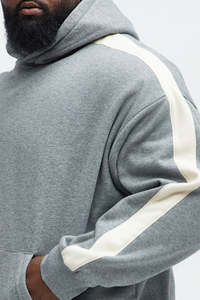 Sudadera con Capucha Bordada de Invierno, Diferentes Colores, Bolsillos, 100% Algodón, Ecológica, Transpirable, Altamente Recomendada - Product Image 4