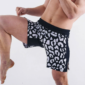 Shorts de MMA para Hombre con Estampado Animal en Blanco y Negro - Pantalones Cortos de Entrenamiento de BJJ con Estampado por Sublimación - Product Image 3