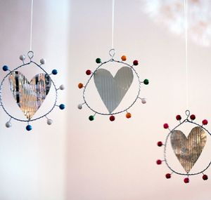 Adorno de Metal con Forma de Corazón Azul Cielo, Decoración Artesanal Multicolor para Navidad - Product Image 4
