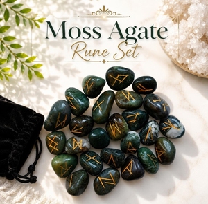 Ensemble de pierres runiques en agate verte mousse avec symboles dorés et pochette en velours pour la guérison Reiki et la méditation - Product Image 6