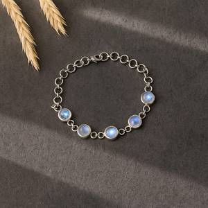 Pulsera de piedra lunar arcoíris hecha a mano, piedra de nacimiento de junio, joyería de plata de ley con gemas, elegante regalo para mujeres - Product Image 1