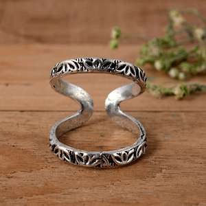 Bague orthopédique en argent sterling 925 faite à la main, motif feuille inspiré de la nature, pour l'arthrite - Product Image 1