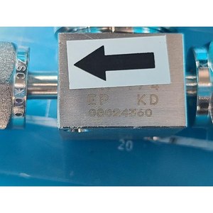 Vanne à diaphragme pneumatique KITZ-SCT 316L 10K-1/4 EP KD 08024360, utilisée comme pièce détachée pour équipement semi-conducteur Legacy - Product Image 1