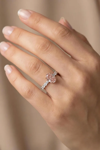 Bague de fiançailles de luxe en or massif 14K or blanc avec diamant de laboratoire rose taille ovale, bague d'anniversaire, bague de mariée, joaillerie fine - Product Image 4