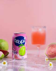 Bebida Tropi Juice en Lata de Aluminio de 330 ml, 100% Puré de Fruta, Baja en Grasa, Recién Exprimida, con Sabor, Esterilizada, Multifrutas, Sandía, 5 Brix - Product Image 1