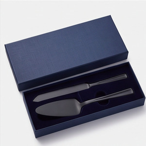 Couteau à gâteau noir élégant, outil de service de luxe pour la découpe de gâteaux de mariage, les anniversaires, la restauration et les célébrations - Product Image 6