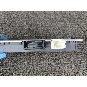 ECU และโมดูลคอมพิวเตอร์มือสองสำหรับรถยนต์ซีรีส์ 5 รุ่น 61359232201901 - Product Image 3