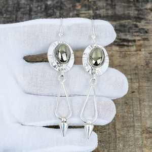 ต่างหูห้อยประดับทองคำแท้ Apache Pyrite Luxury  ทำจากเงินแท้ 925  งานแฮนด์เมด  เหมาะสำหรับงานปาร์ตี้ ของขวัญวันครบรอบ - Product Image 1