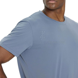 Camiseta Deportiva para Correr al Aire Libre, Suave y Transpirable, Top de Entrenamiento Atlético, Camiseta Reflectante para Correr con Logotipo Personalizado - Product Image 4