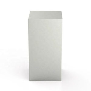 Urna Rectangular Alta de Metal Plateado para Cenizas, Contenedor Conmemorativo con Diseño Minimalista y Tapa Cerrada para Recuerdo Funerario - Product Image 3