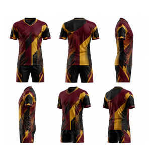 ชุดเสื้อฟุตบอลสีแดงเลือดหมูพร้อมกางเกงขาสั้นสำหรับผู้ชาย ระบายอากาศได้ดี ผลิตจากโพลีเอสเตอร์ 100% ชุดยูนิฟอร์มฟุตบอลสำหรับผู้ใหญ่ ตรวจสอบด้วยระบบตรวจจับเข็ม - Product Image 1