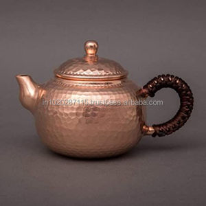 Bouilloire décorative en cuivre avec design authentique et construction solide idéale pour les amateurs de vintage. - Product Image 5