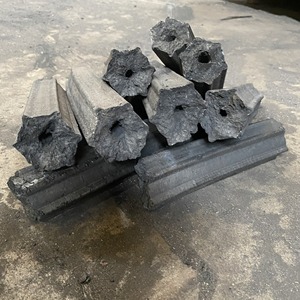 ถ่านไม้เลื่อยเวียดนามขายส่ง 100% วัตถุดิบธรรมชาติ ไร้ควัน ถ่านอัดแท่ง ติดไฟนาน ถ่านไม้เนื้อแข็ง - Product Image 1