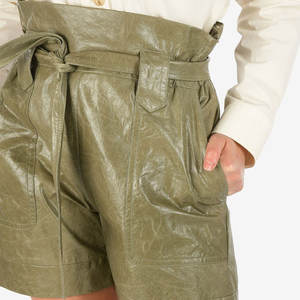 Shorts en cuir de vachette véritable de haute qualité pour femmes, avec poches personnalisées OEM, style streetwear et outdoor - Product Image 3