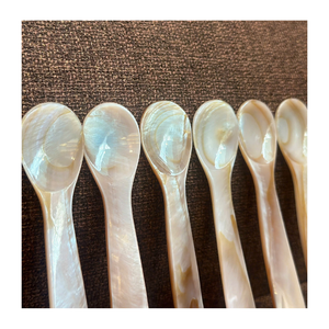 Cuillère en coquillage naturel avec nacre, faite à la main, vaisselle écologique, ustensile de table décoratif pour la maison et les restaurants - Product Image 4