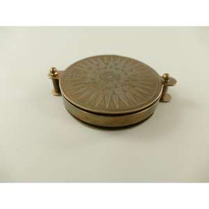 แว่นขยายพกพาทองเหลืองโบราณพร้อมฝาปิด ของขวัญสไตล์เดินเรือ เป็นมิตรกับสิ่งแวดล้อม - Product Image 5