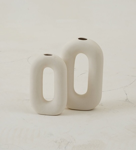 Vase en céramique Art Déco minimaliste, finition mate, design côtelé, écologique, fait main, décoration de table, 8-16 pouces de haut, 4-8 pouces de diamètre - Product Image 1
