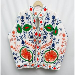 Chaqueta Tradicional Hecha a Mano con Bordado Suzani, Cuello en V, Transpirable, de Secado Rápido, Ecológica, con Diseño Floral Vintage para Mujer - Product Image 2
