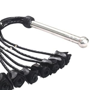 Látigo de Cuero con Diseño de Rosa, Látigos Negros para Juegos BDSM - Product Image 1