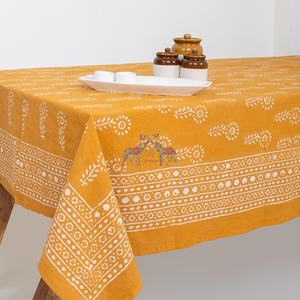 Nappe en coton imprimée à la main Dabu au design traditionnel, couverture de table de luxe pour mariages, fêtes en plein air et décoration intérieure - Product Image 3