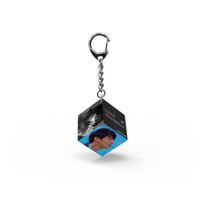 พวงกุญแจบีทีเอส มินิคิวบ์ 2x2 เลิฟ ยัวร์เซลฟ์ ทีอาร์ จิน - Product Image 1