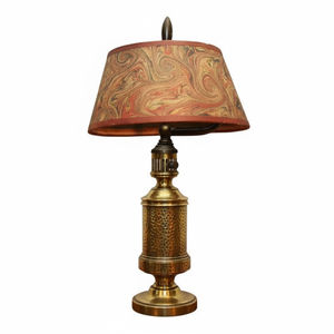 Lámpara de Mesa Moderna de Lujo en Latón Martillado con Acabado Dorado, Lámpara de Escritorio Metálica Hecha a Mano, Decoración para el Hogar, Iluminación para Hoteles - Product Image 1