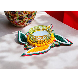 Support de bougie chauffe-plat perlé fait main - Diya indien traditionnel à motifs floraux avec travail de miroir pour cadeaux de mariage, Diwali et décoration ethnique - Product Image 2