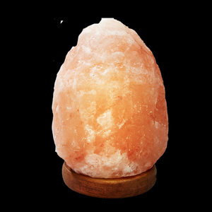 Lampe en sel de l'Himalaya rouge, faite à la main, en cristal naturel, avec support en bois, pour la décoration de chevet, de bureau et de salon. - Product Image 2