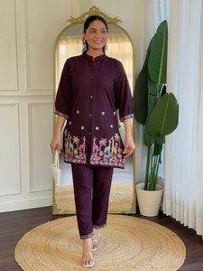 ชุดสัลวาร์ คามีซปักลายสำหรับผู้หญิง ผ้าฝ้าย สวมใส่สบาย สไตล์ชาติพันธุ์ ทรงหลวม ความยาวระดับเข่า สไตล์อินเดีย-ปากีสถานแบบดั้งเดิม - Product Image 2