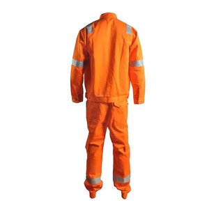 Proveedor de uniformes de seguridad reflectantes, overoles, trajes resistentes, ropa de trabajo con logotipo personalizado, nivel D de protección, anti-químicos y contra incendios. - Product Image 2