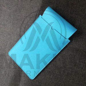 Funda de piel auténtica para portátil con bordes cosidos para MacBook y otros portátiles - Product Image 3