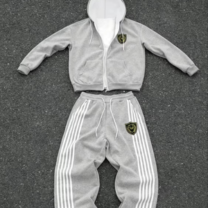 Men's Autumn In-Stock Vintage Style Tracksuit Breathable Poly-Cotton Zip-Up Hoodie & Sweatpants Set with Side Pockets and <b>Print</b> - Product Image 1