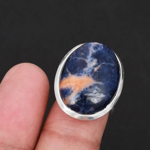 Bague artisanale en argent sterling 925 avec sodalite naturelle, toutes tailles, pierre précieuse bleue, bijou statement, bague bohème pour femme - Product Image 5