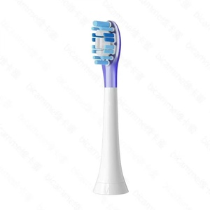 Têtes de brosse à dents de rechange à poils souples et moyens, lot de 4, compatibles avec les séries HX3, HX6, HX9, pour adultes, soins bucco-dentaires, pour usage hôtelier - Product Image 3