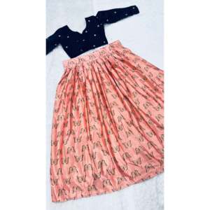 Hermosa Impresión digital Lehenga Choli para mujer para ropa de fiesta - Product Image 3
